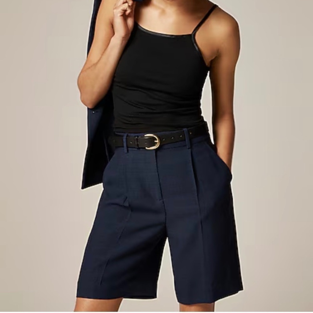 J Crew Navy Pleated Trouser Shorts Size 2 Luster Canvas NWT